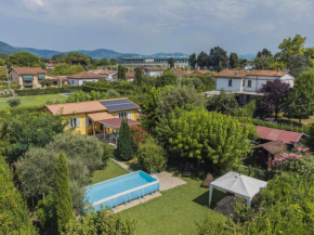 Holiday Home Casina del Sole by Interhome Lido Di Camaiore